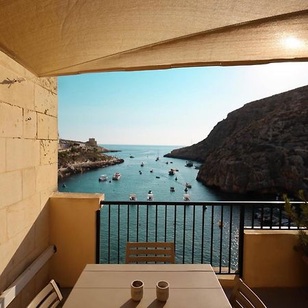 Seafront Duplex Penthouse With Terrace Overlooking Xlendi Bay Exterior foto